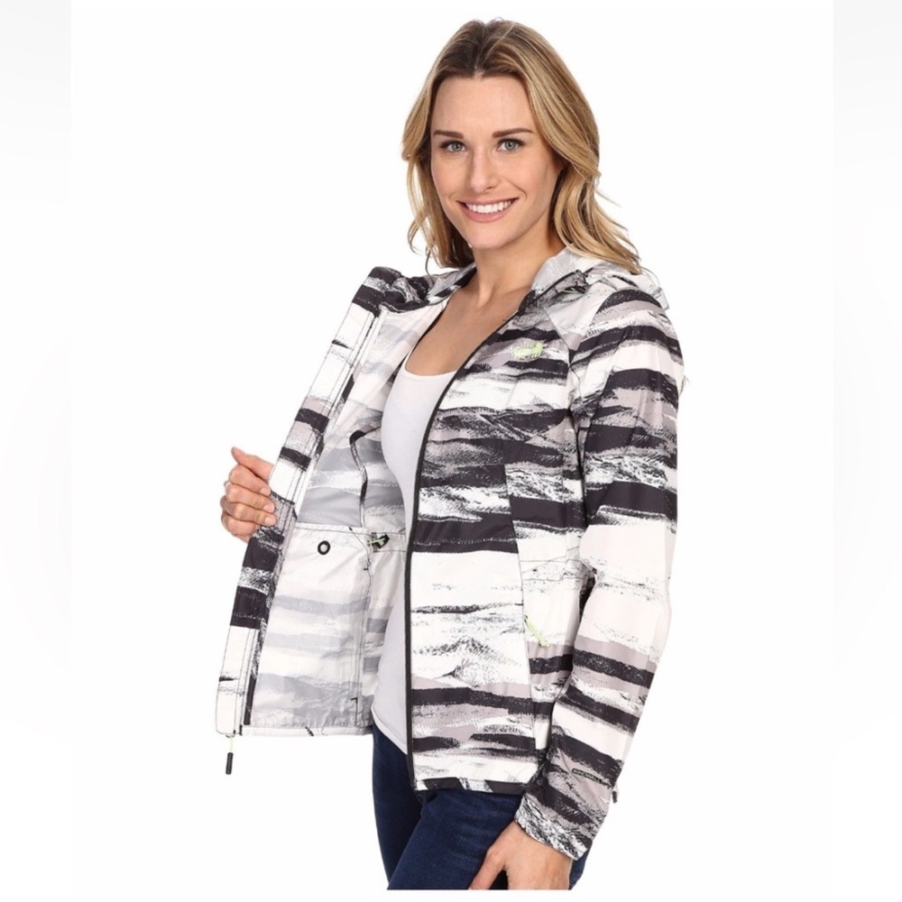 North Face Flyweight Windbreaker Jacket Size L